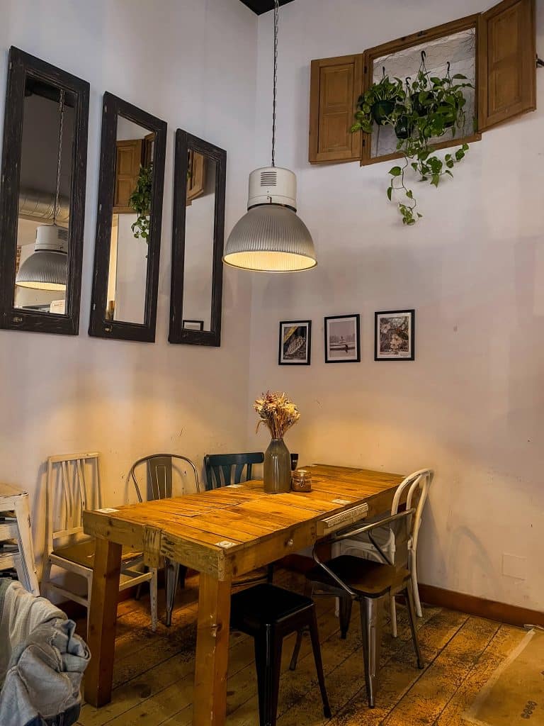 Nomade cafe in Madrid